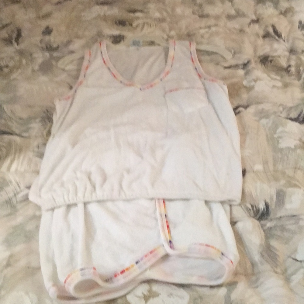 Shorts set - Picture 2 of 4